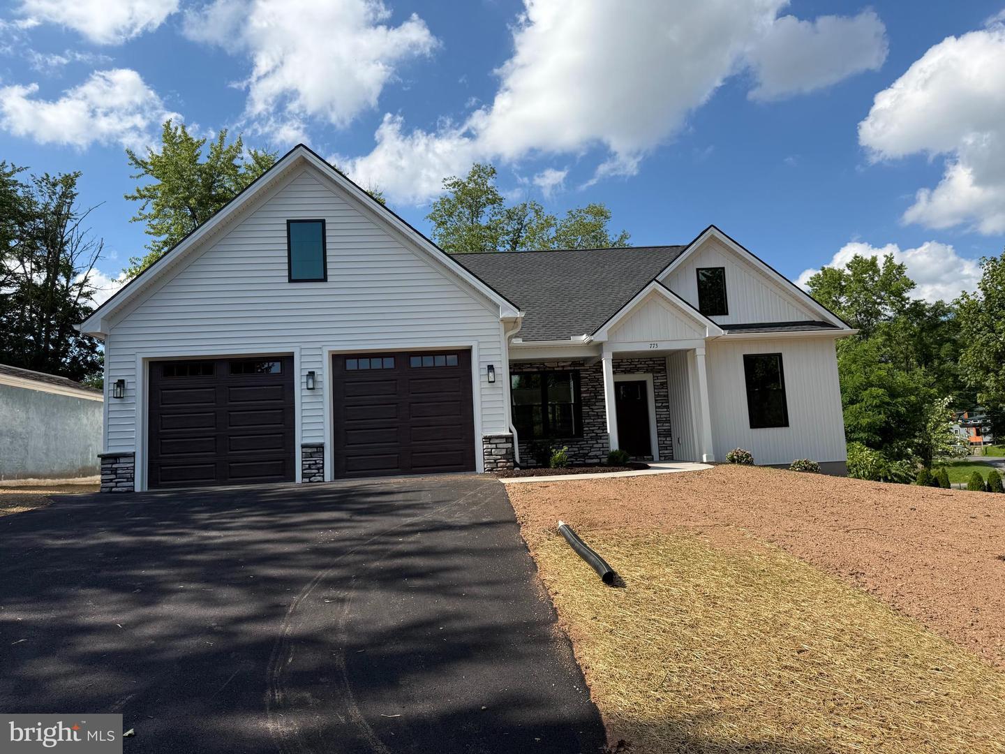 773 Schwanger Road  Elizabethtown PA 17022 photo
