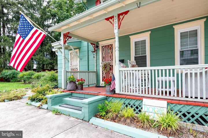 Property Photo:  302 Walnut Street  DE 19968 