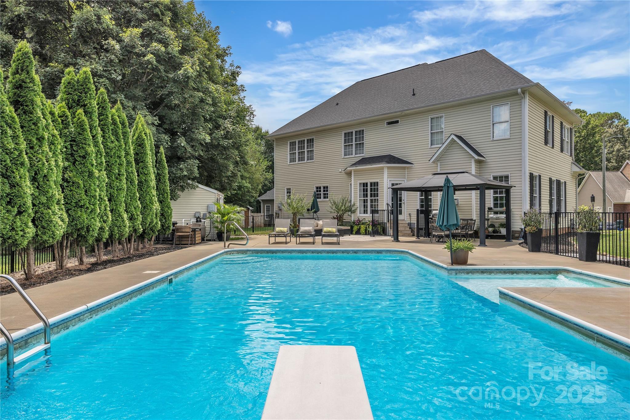 Property Photo: 1735 30th Avenue Place NE NC 28601