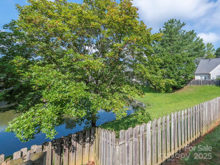 Property Photo: 9327 Timothy Court NC 28277