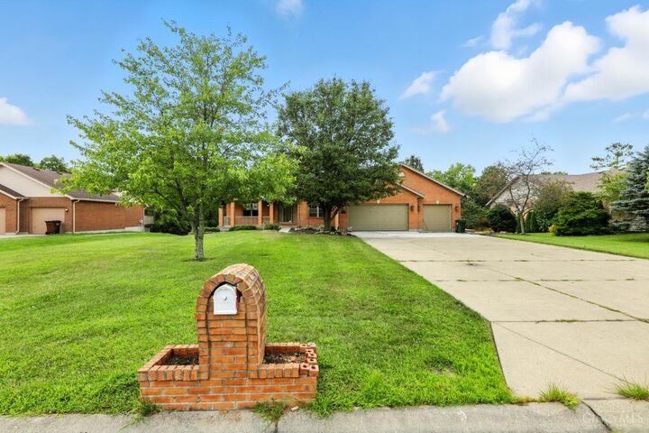 Property Photo: 6643 Willow Bend Drive OH 45011