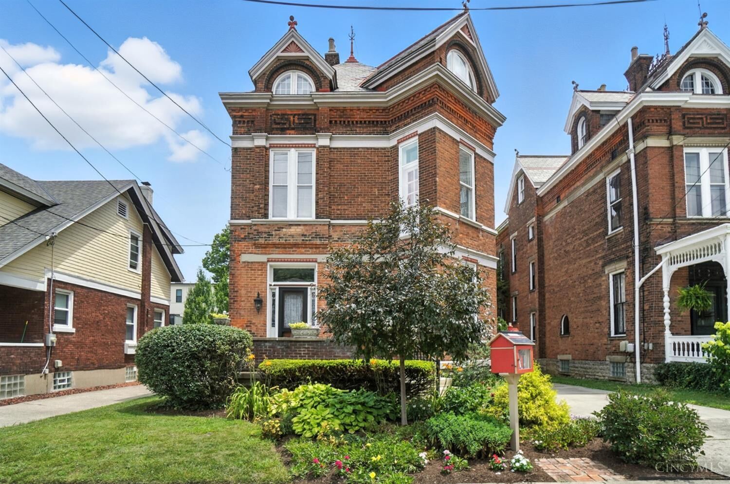 Property Photo: 2728 Hackberry Street OH 45206