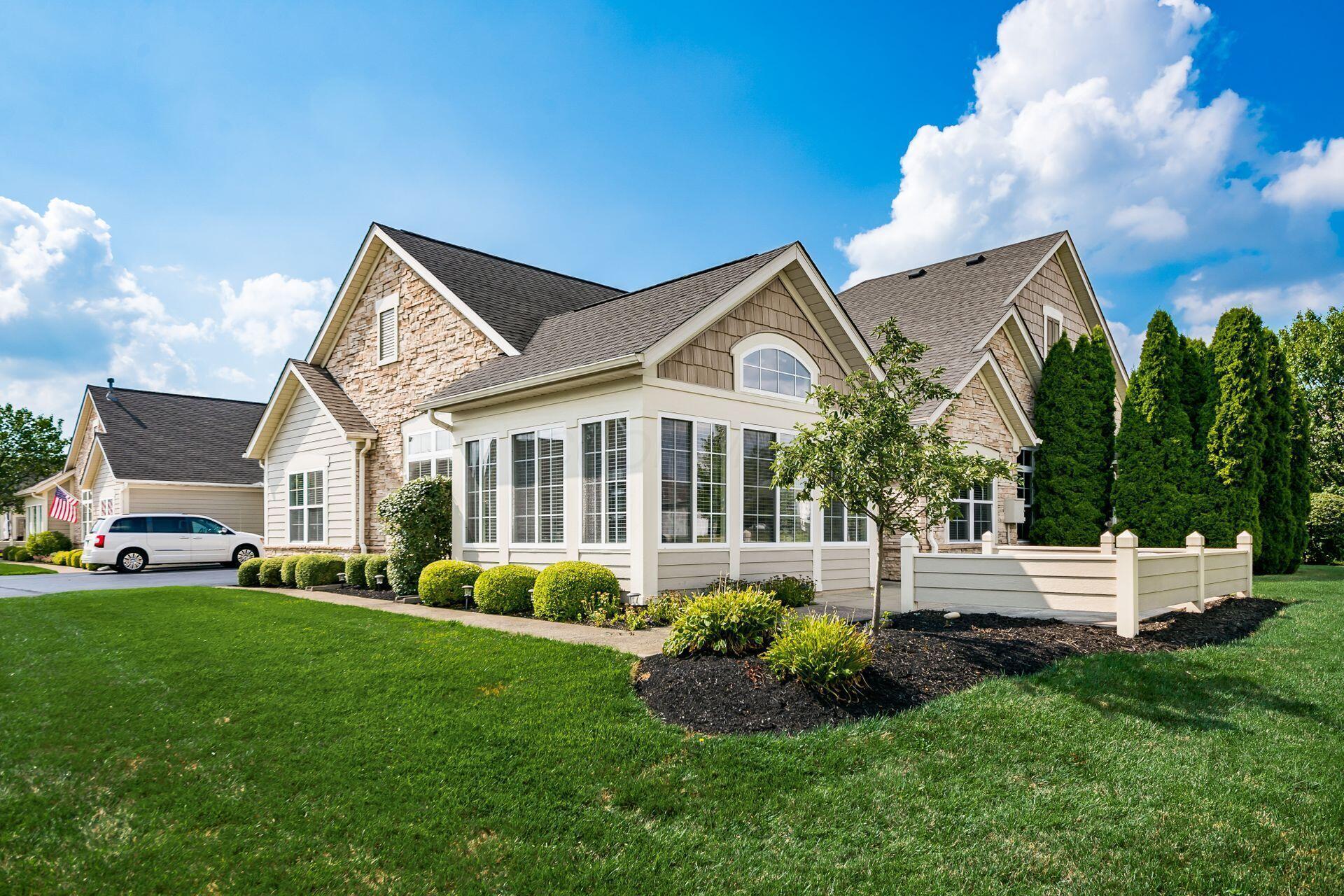 Property Photo:  5192 Hayden Woods Lane  OH 43026 