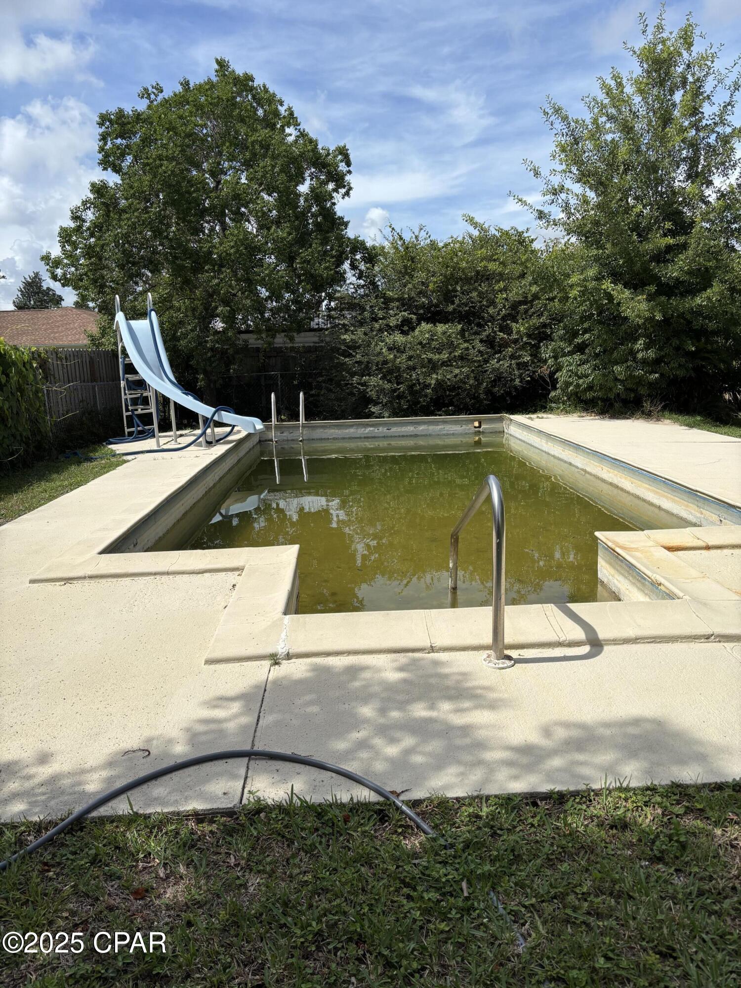 Property Photo: 222 W 34th Court FL 32405