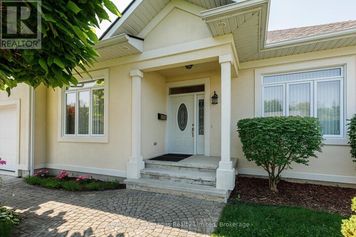 Property Photo:  150 Brooker Boulevard  ON L9Y 0M2 
