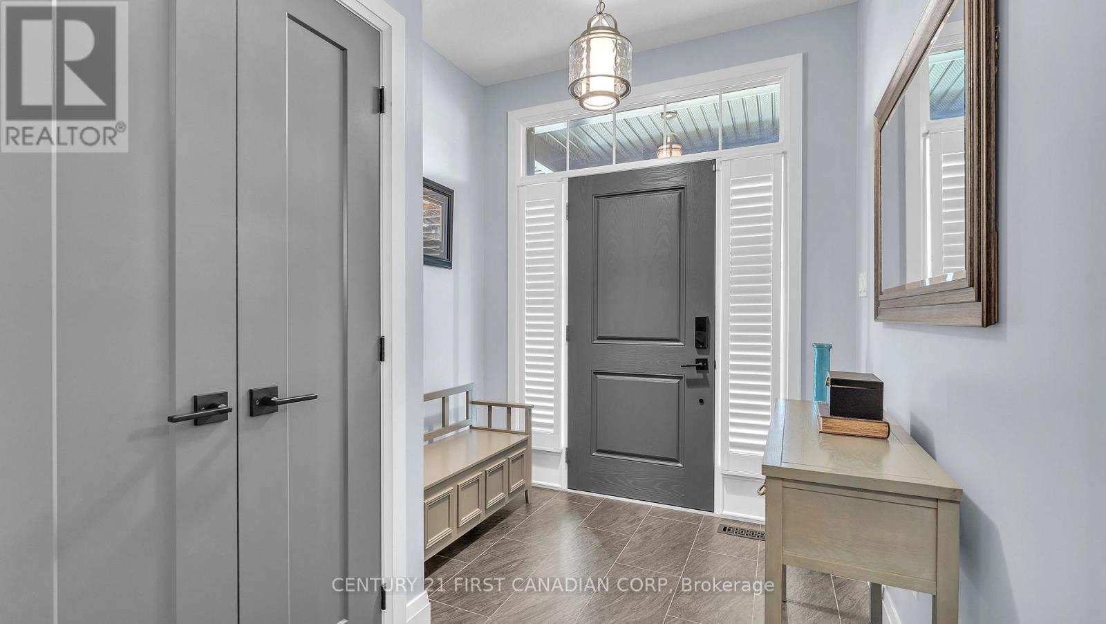 Photo de la propriété: 697 Barker Street ON N0L 1W0