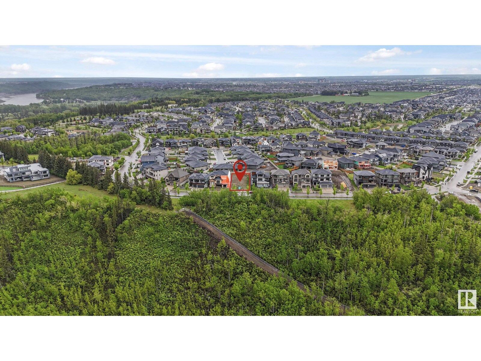 Property Photo:  3485 Keswick Bv SW  AB T6W 3S4 