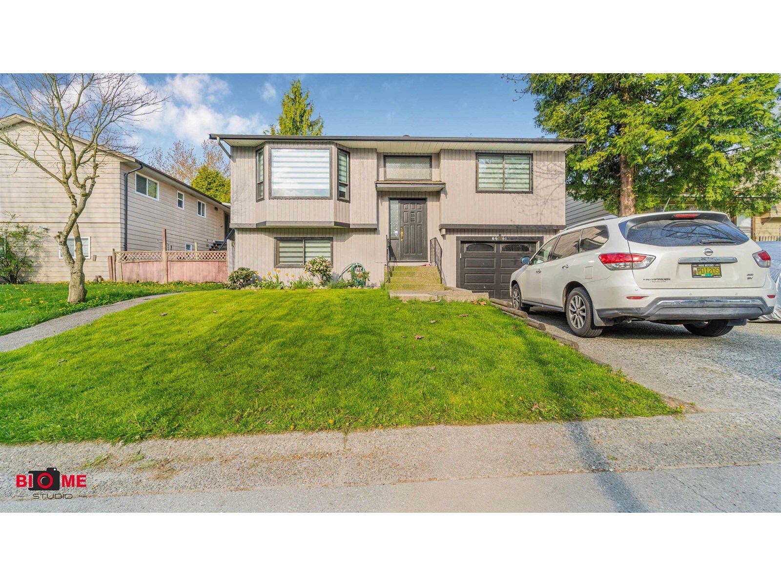 Property Photo: 6661 141 BC V3W 6X1