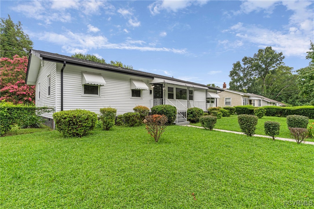 Property Photo: 1713 Spotsylvania Street VA 23223