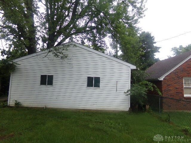 Property Photo:  2826 W Hillcrest Avenue  OH 45406 