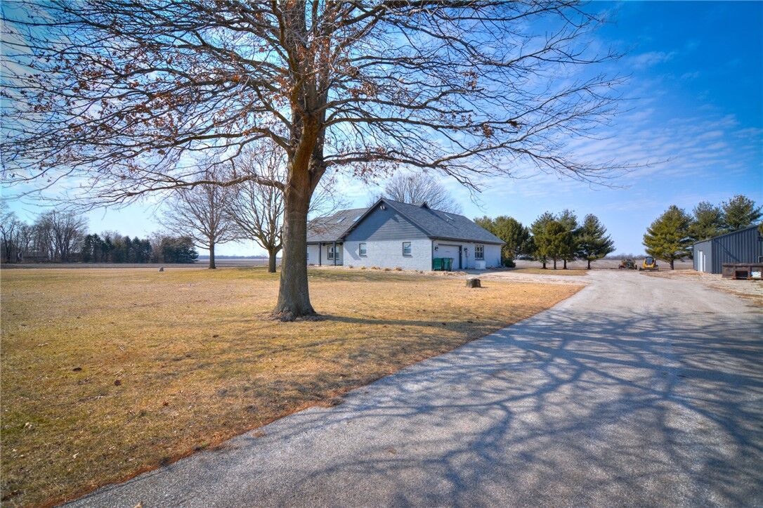 Property Photo:  8527 Sawyer Road  IL 62526 
