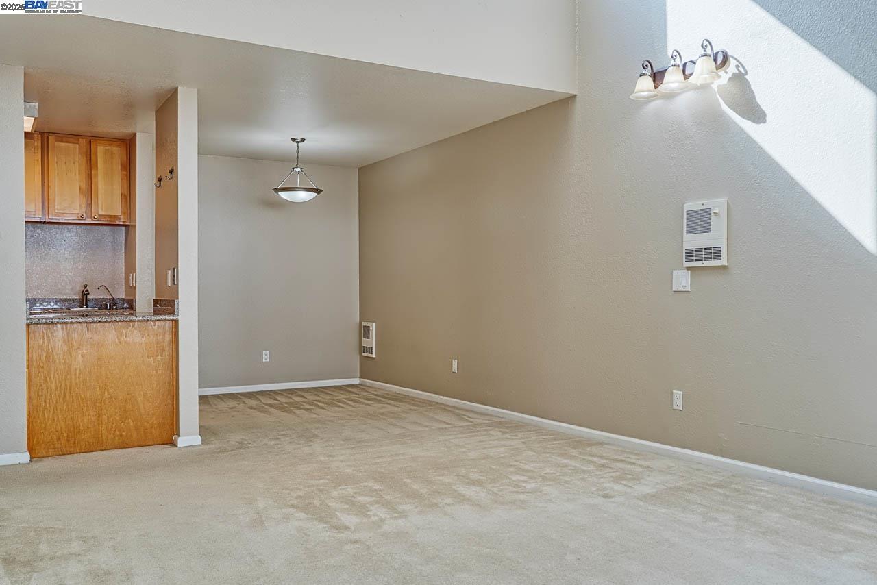 Property Photo:  3300 Wolcott Cmn 210  CA 94538 
