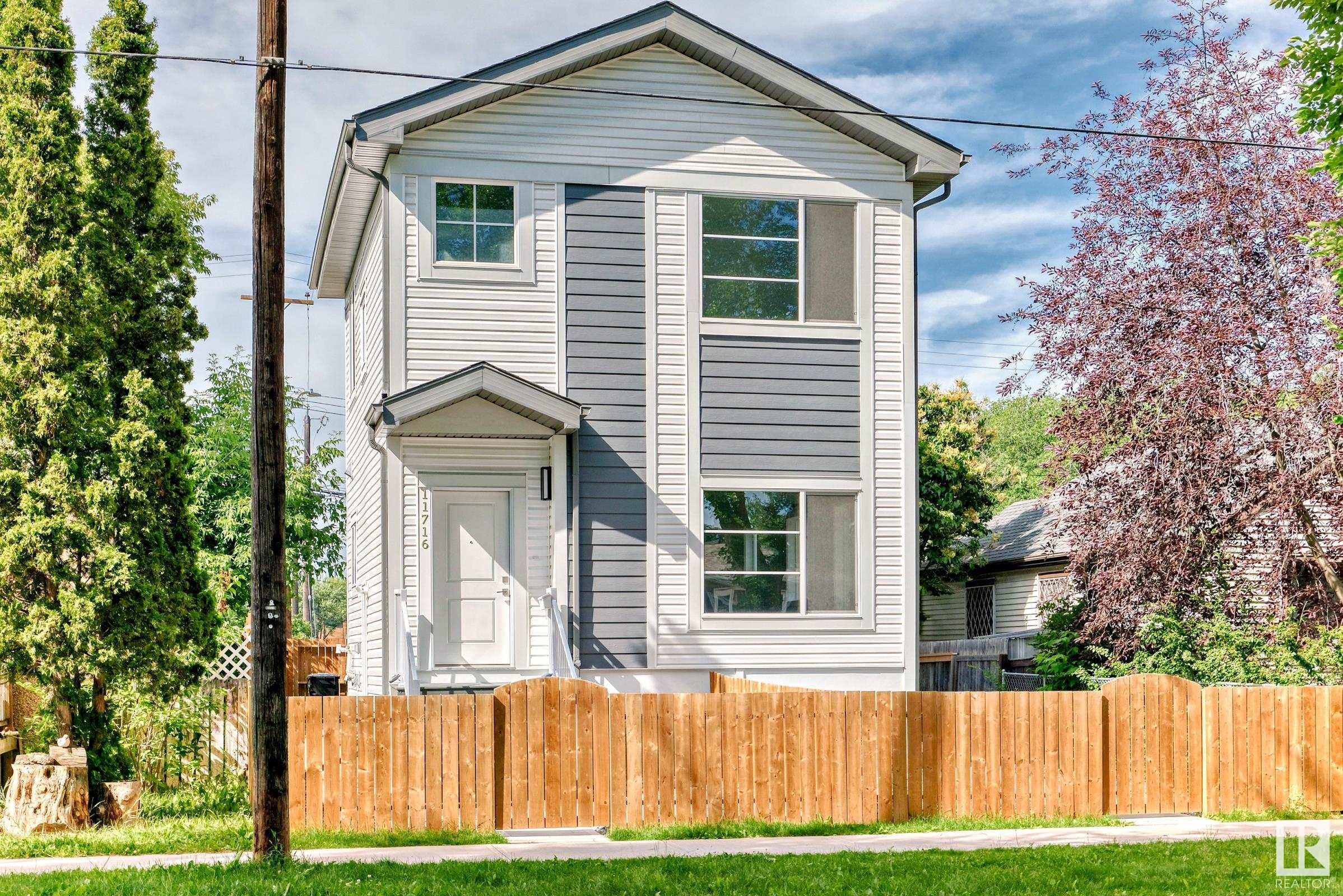 11716 129 Avenue NW  Edmonton AB T5E 0M8 photo