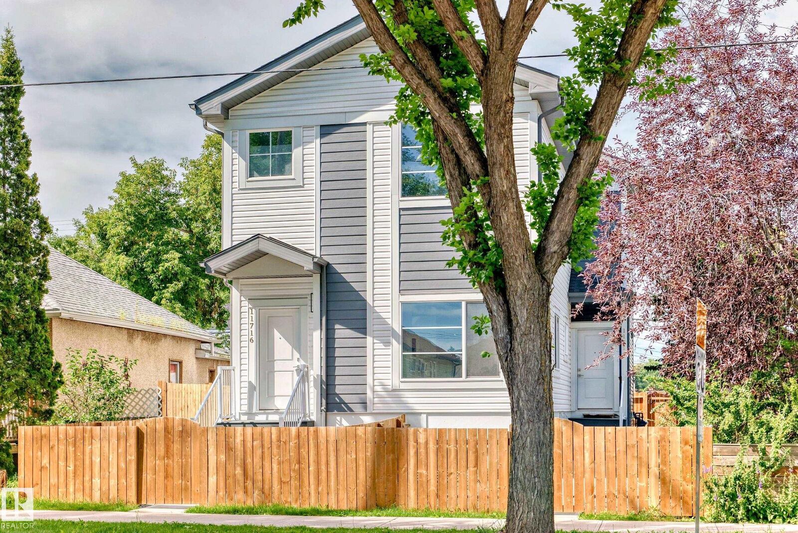 Property Photo:  11716 129 Avenue NW  AB T5E 0M8 