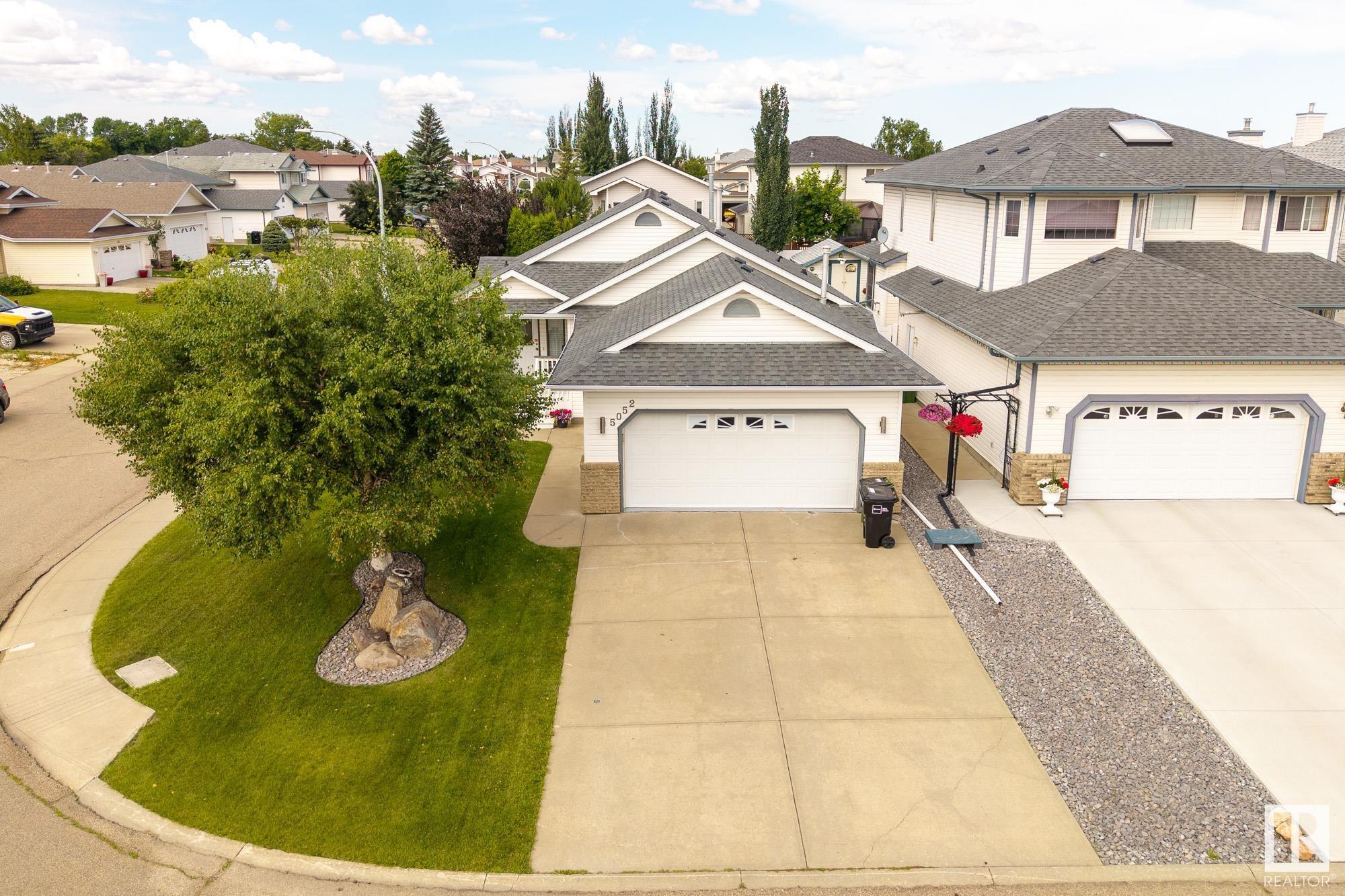 5052 152A Avenue NW  Edmonton AB T5A 5E7 photo
