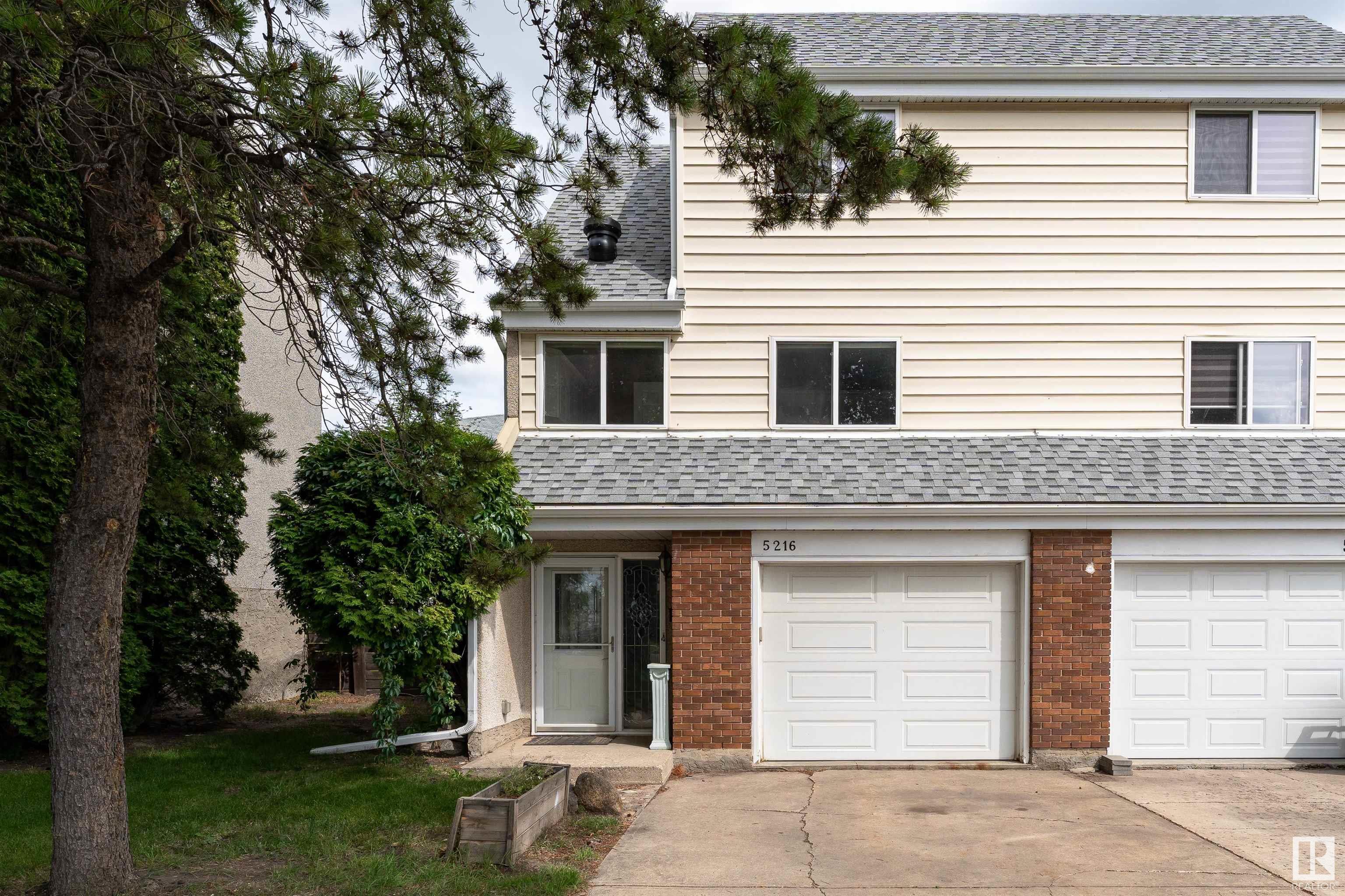 5216 146 Avenue NW  Edmonton AB T5A 2L6 photo