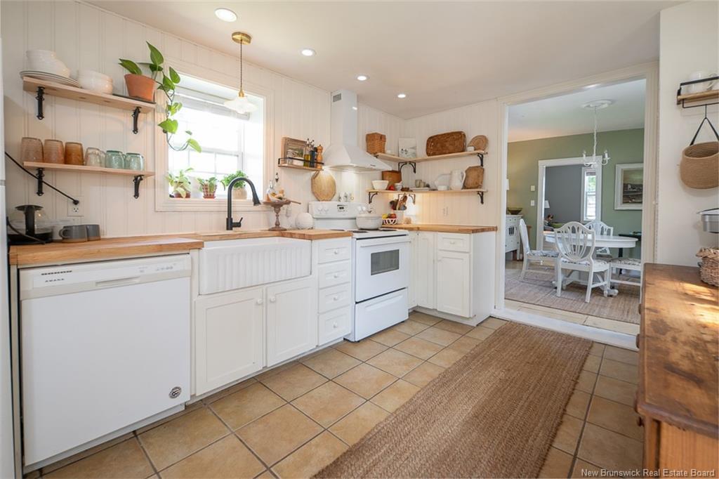 Property Photo:  212 George Street  NB E3B 1J5 