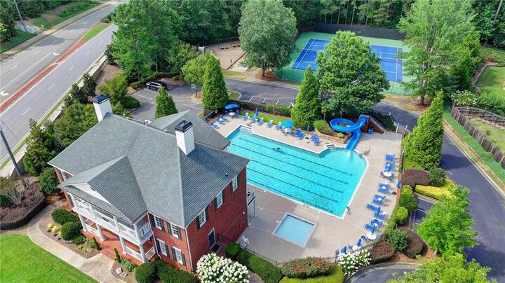 Property Photo:  5750 Devonshire Way  GA 30040 