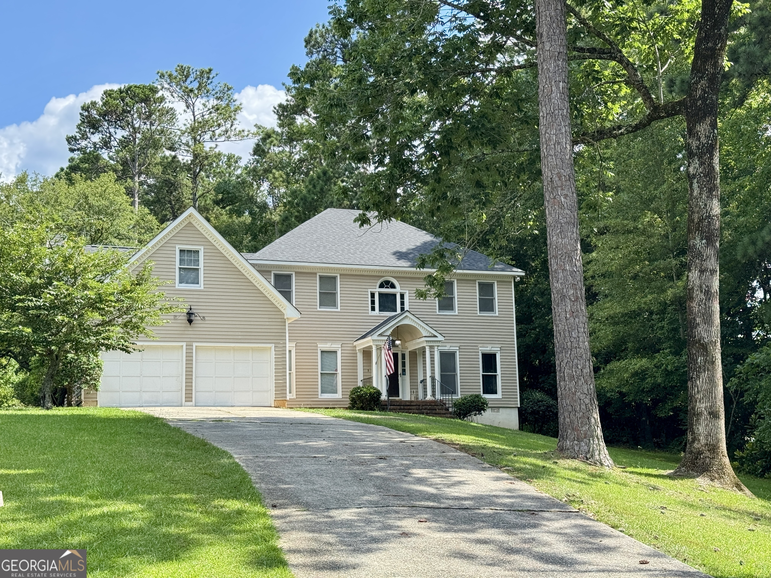 Property Photo:  114 Nassau Court  GA 31211 