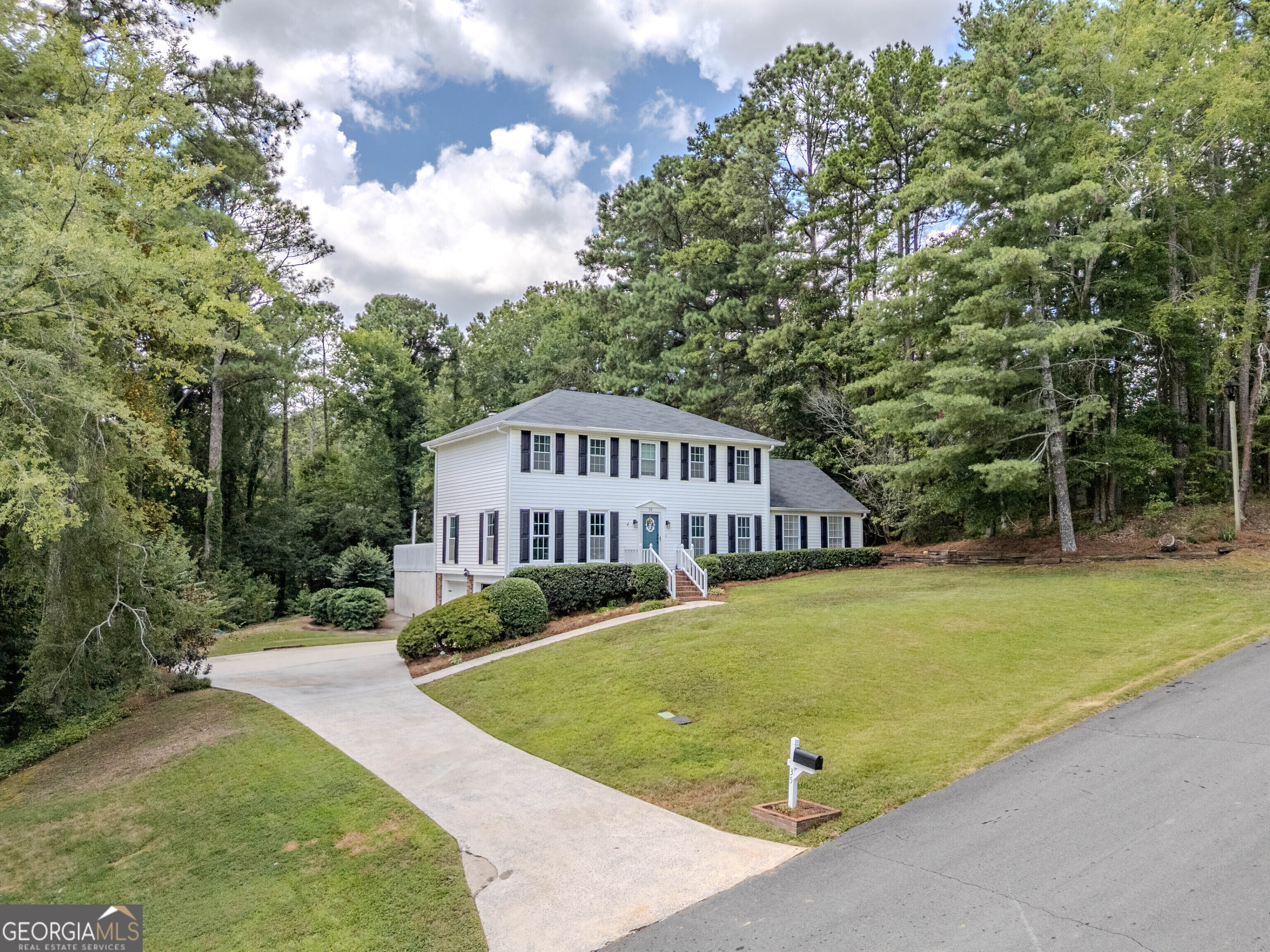 Property Photo: 35 Cumberland Drive SE GA 30161
