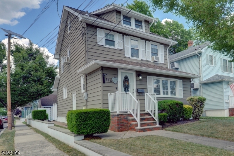 175 Page Ave  Lyndhurst Twp. NJ 07071 photo