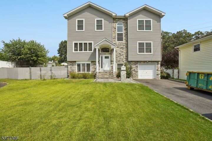 18 Boyd Ter  Kenilworth Boro NJ 07033 photo