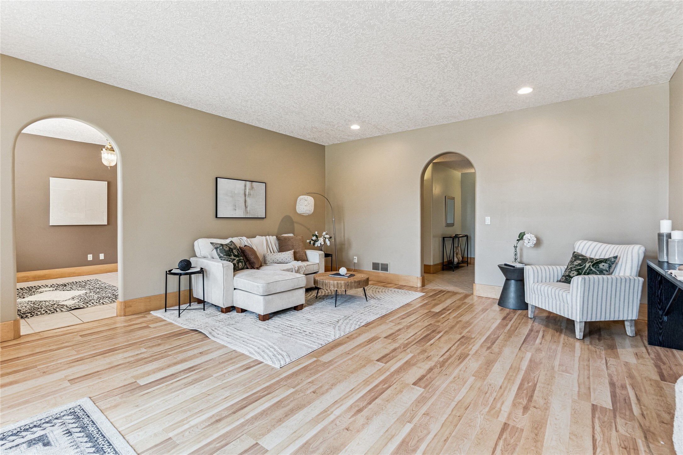 Property Photo:  3433 Scenic Valley Drive  IA 50265 