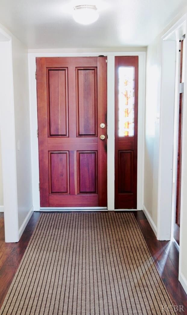 Property Photo:  964 Greenfield Avenue  CA 93230 