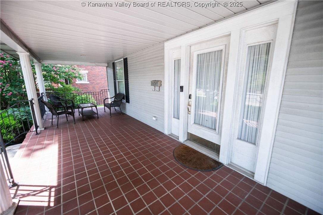 Property Photo: 502 Kanawha Boulevard W WV 25302
