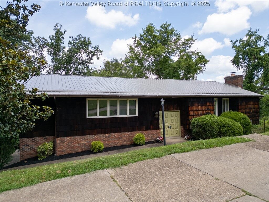 Property Photo: 5300 Morning Dove Lane WV 25313