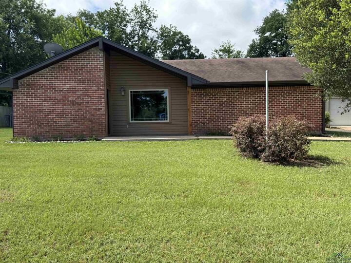 Property Photo: 3406 County Line Road TX 75662