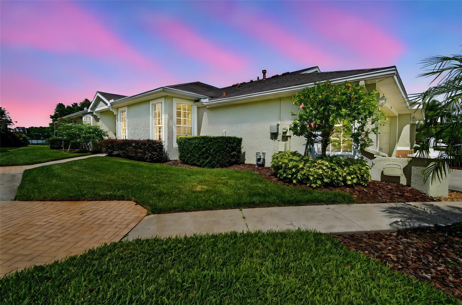 9869 Bridgeton Drive  Tampa FL 33626 photo