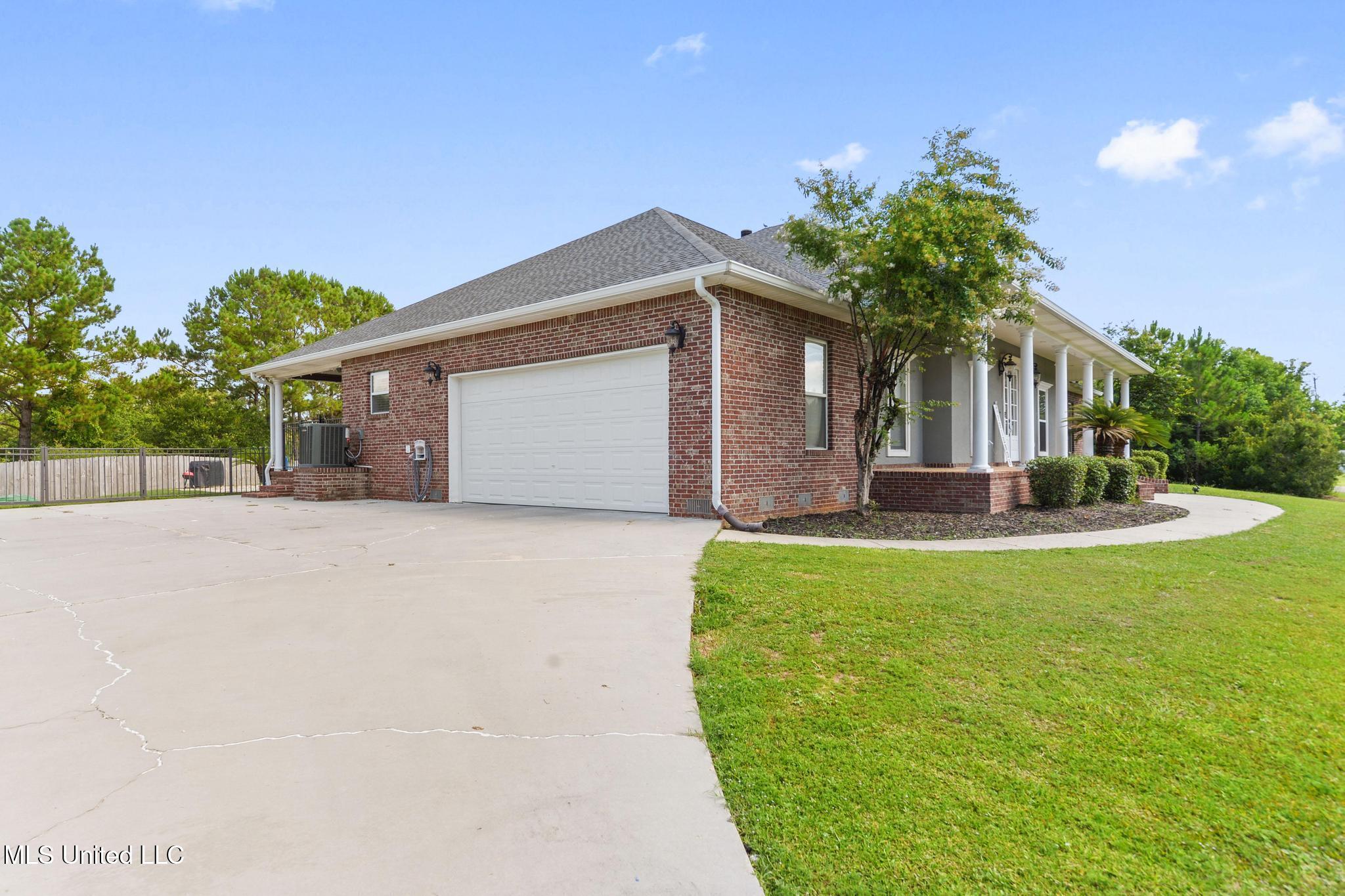 Property Photo: 6405 Seawinds Boulevard MS 39532