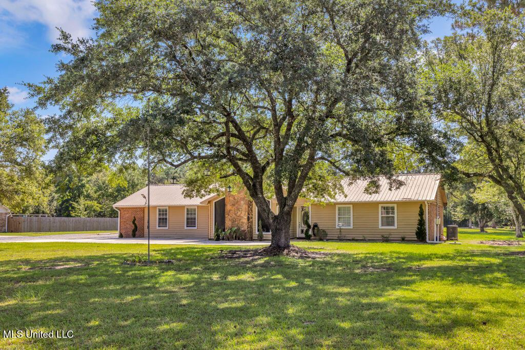 Property Photo:  2512 Old Shell Landing Road  MS 39564 
