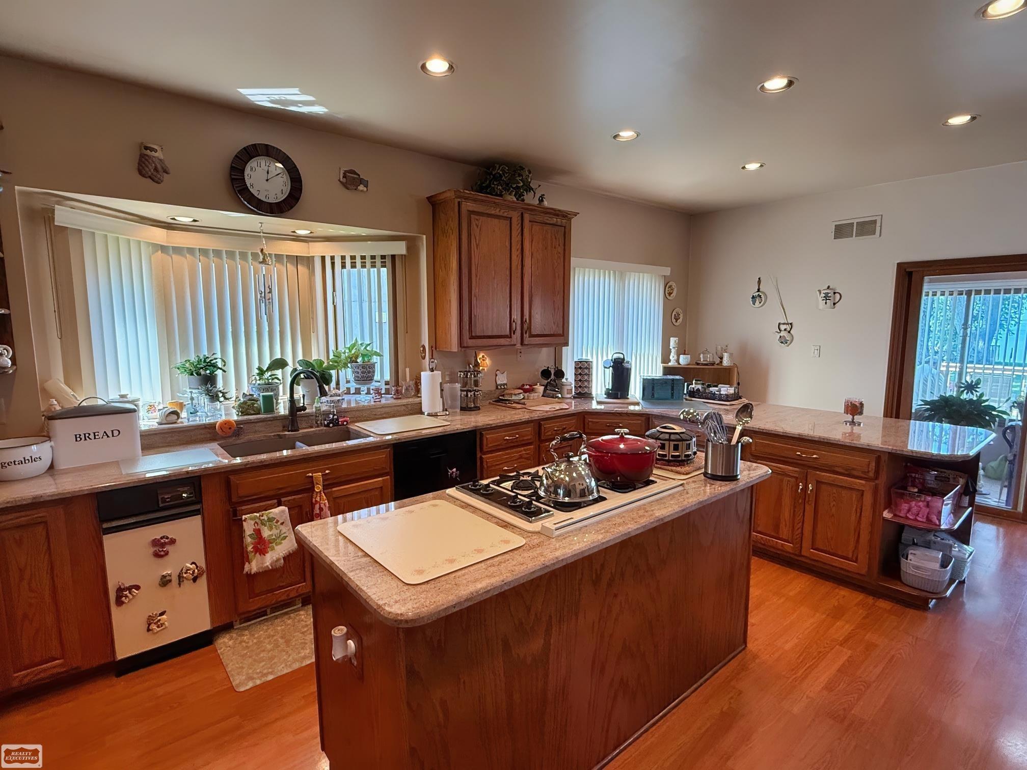 Property Photo: 7591 Dyke Road MI 48023