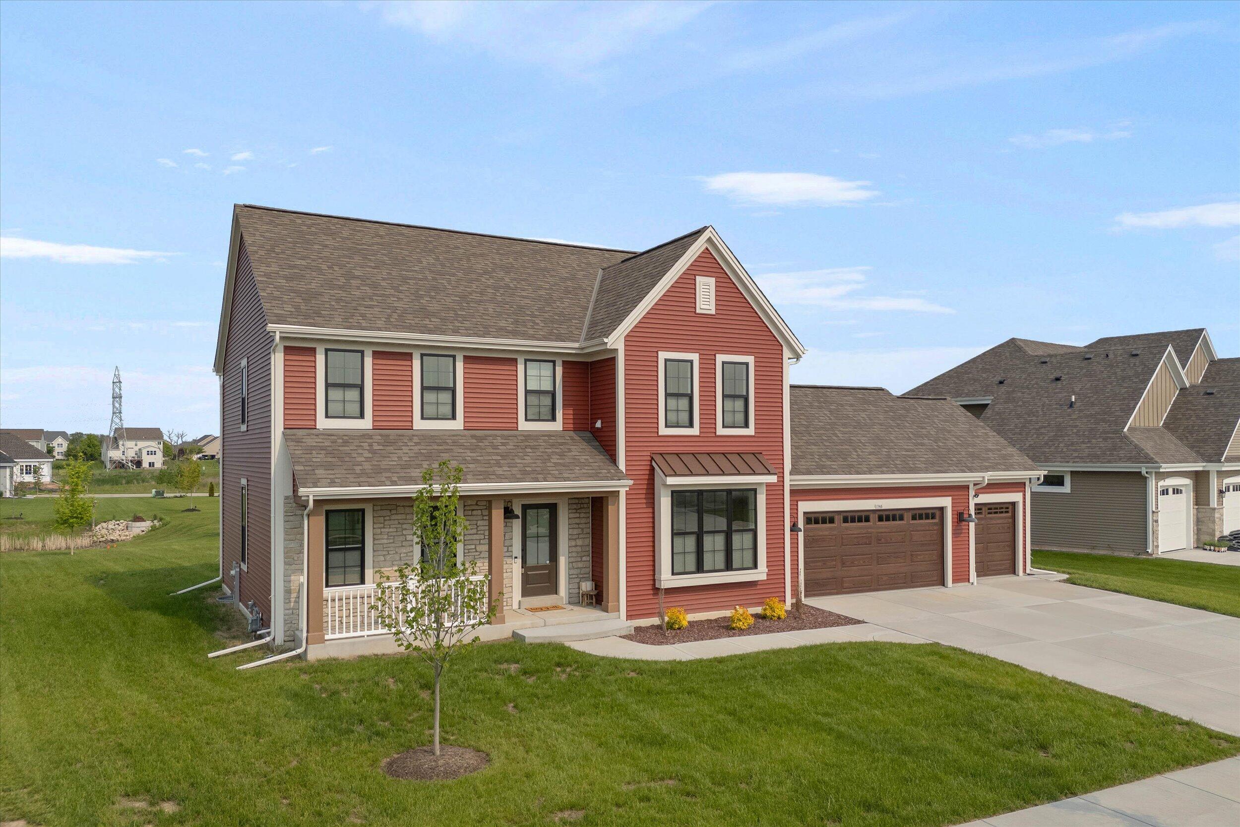 1946 N Cora Dr  Grafton WI 53024 photo