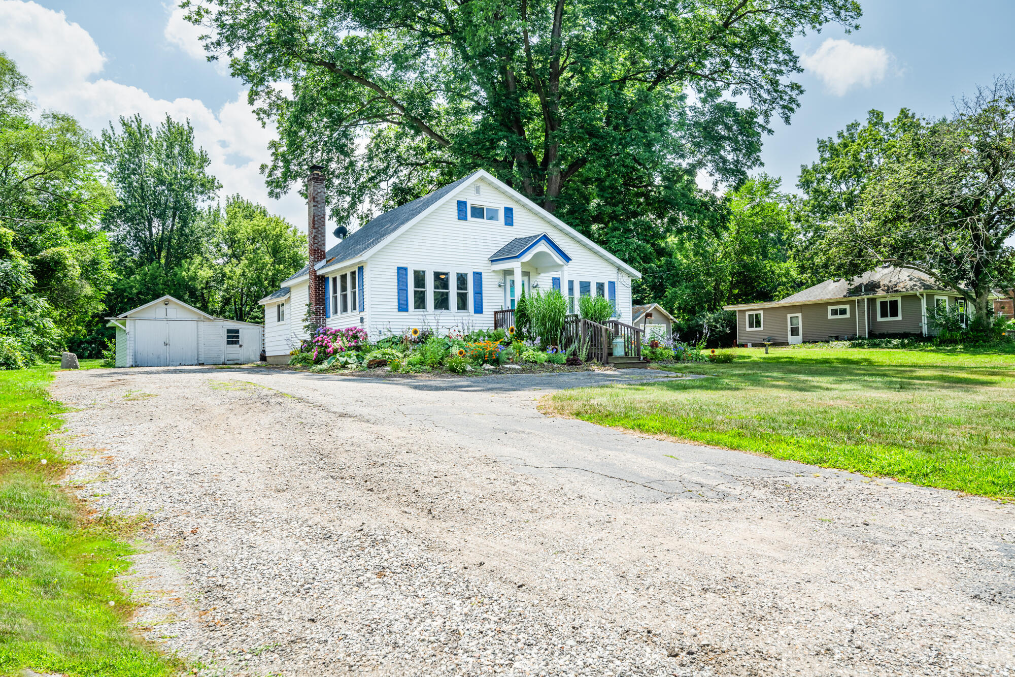 Property Photo:  7364 Red Arrow Highway  MI 49098 