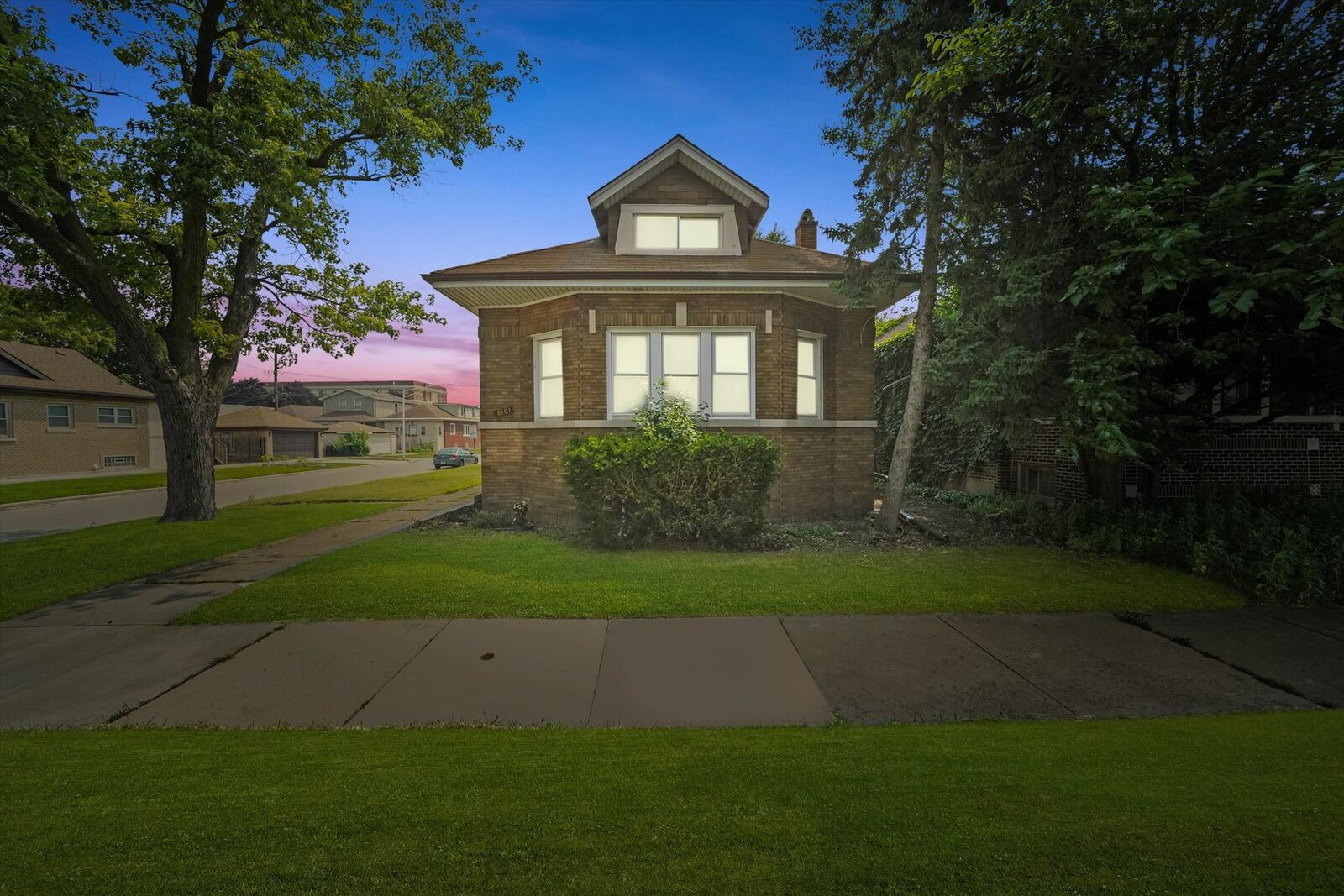 Property Photo:  8101 S Kimbark Avenue  IL 60619 