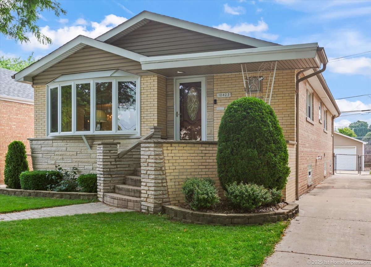 Property Photo: 10423 S Sawyer Avenue IL 60655