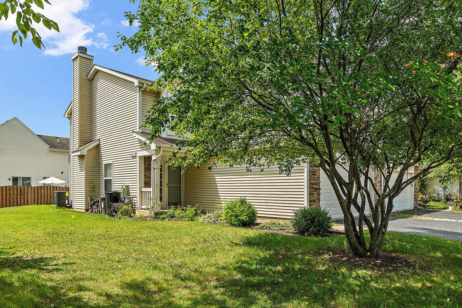 Property Photo: 21439 Abbey Lane IL 60403