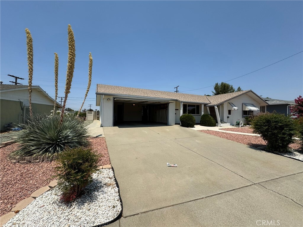 Property Photo: 26644 Oakmont Drive CA 92586
