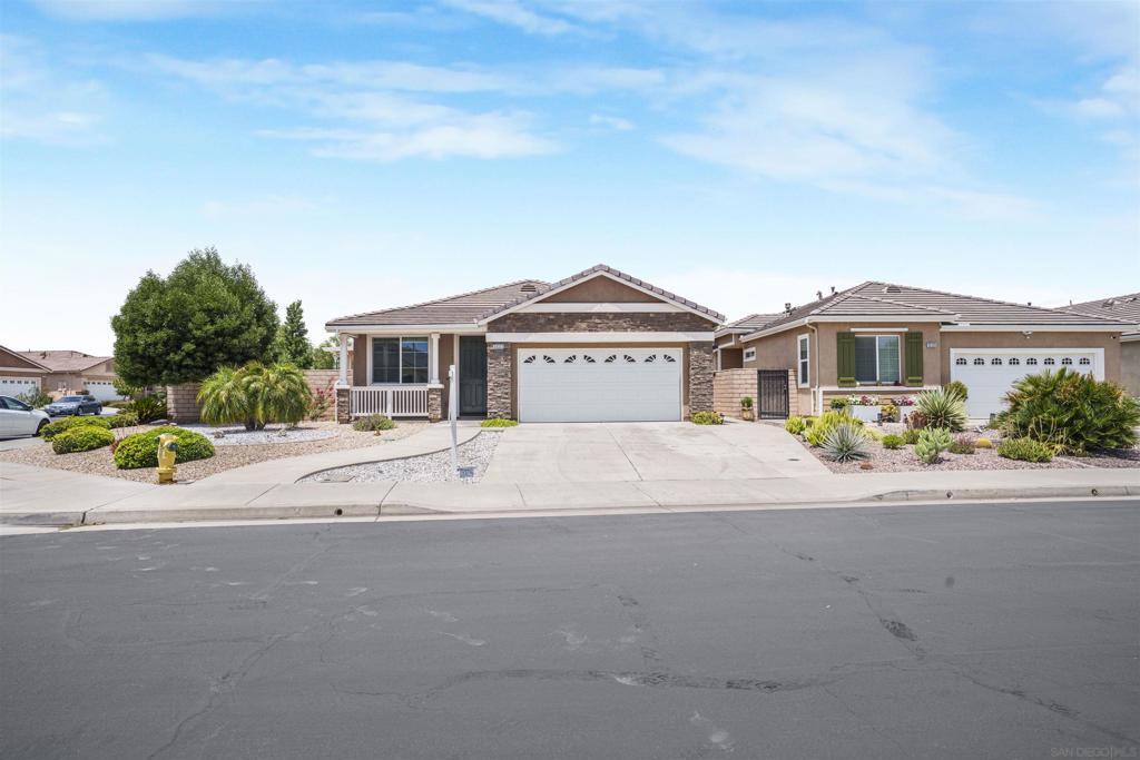 30333 Silicate Dr  Menifee CA 92584 photo