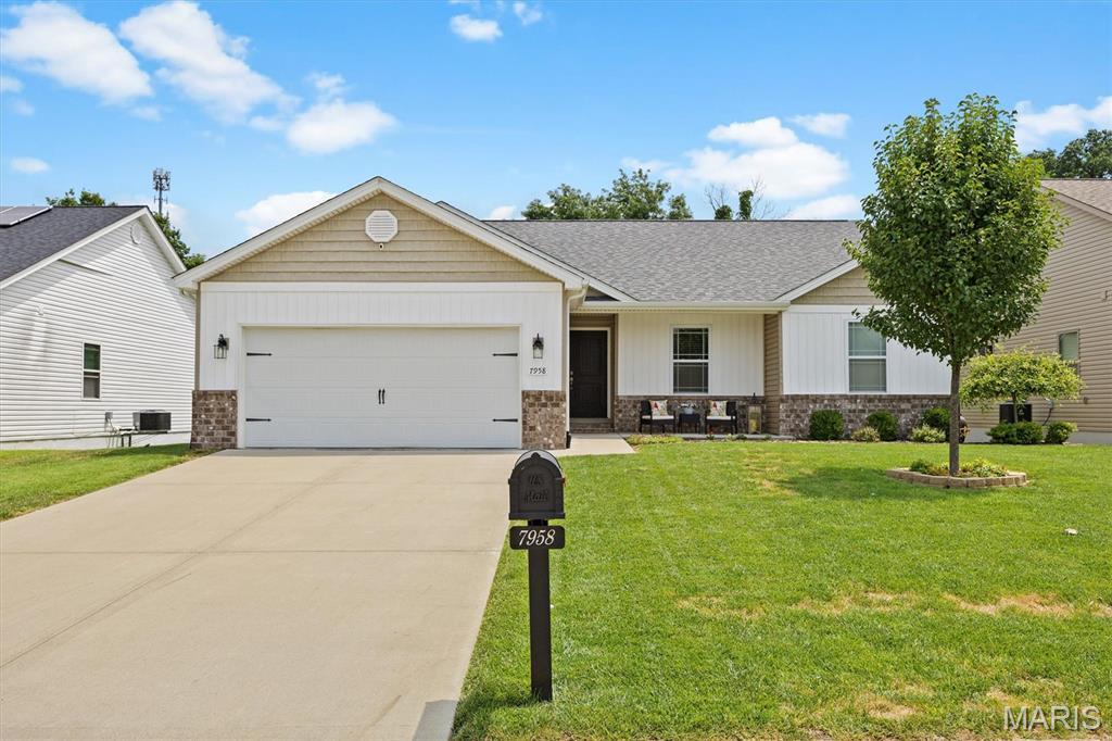 Property Photo: 7958 Sonora Ridge IL 62232