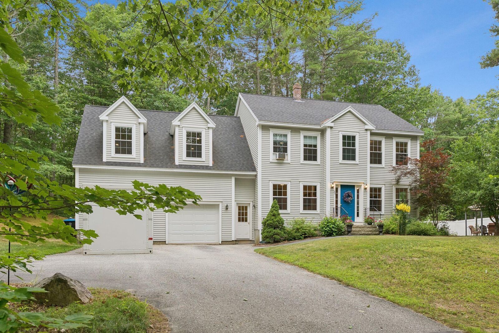 Property Photo:  20 Cameron Lane  ME 04062 