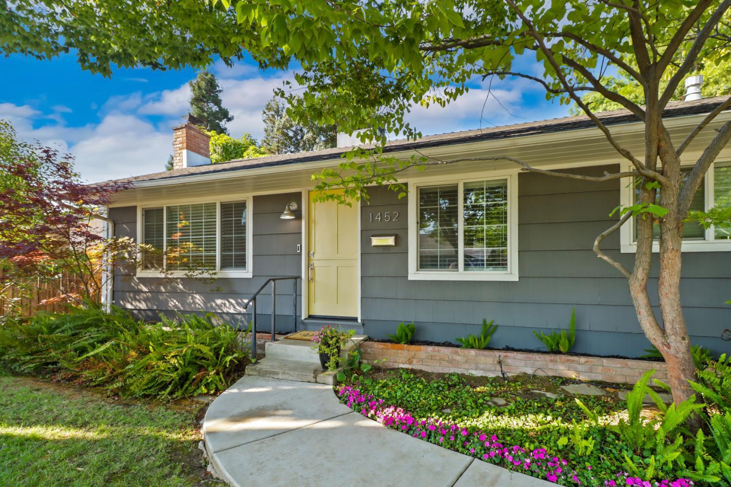 Property Photo:  1452 Oregon Drive  CA 95822 