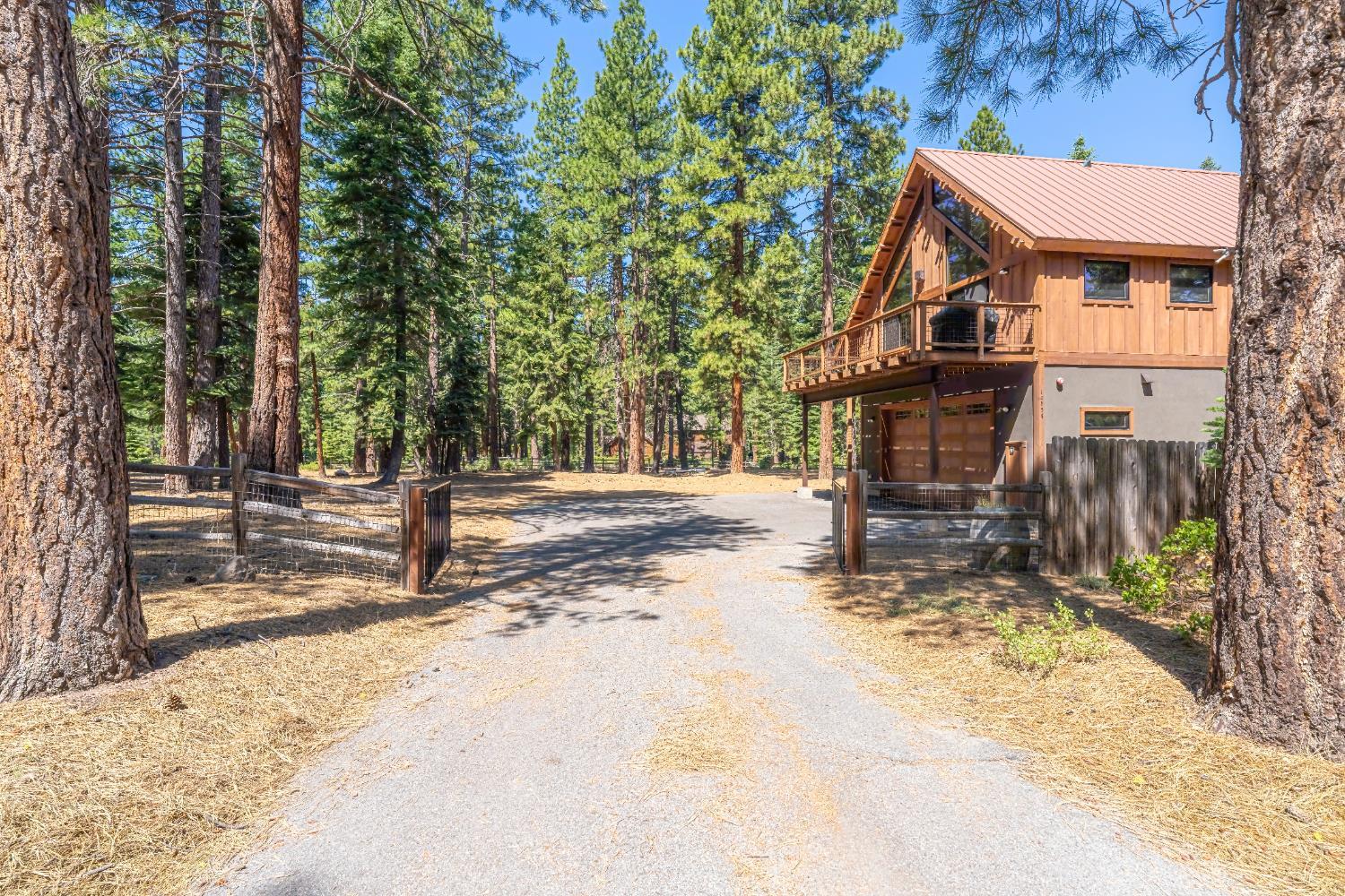 Property Photo: 10854 Royal Crest Drive CA 96161