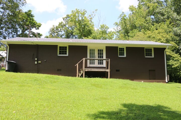 Property Photo: 724 Thomas Ave TN 37050