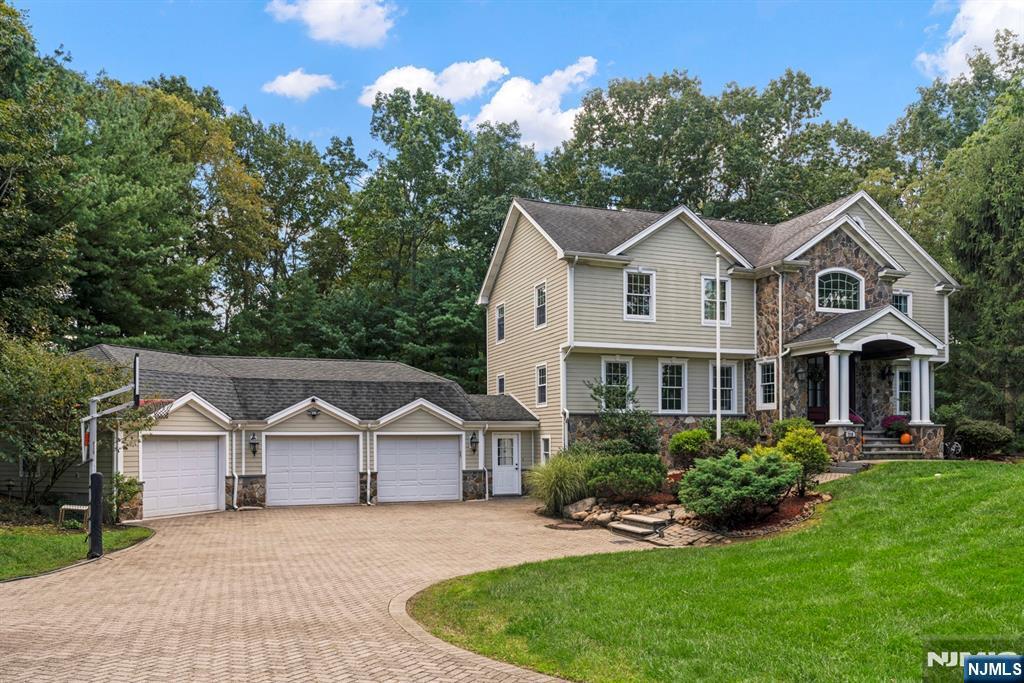 Property Photo: 719 Chestnut Place NJ 07417