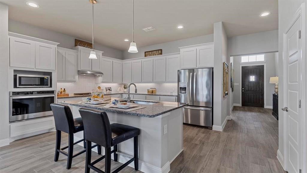 Property Photo: 11224 Treehouse Trail TX 76247