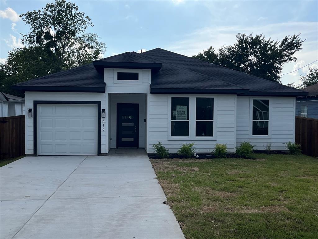 Property Photo: 619 Elwayne Avenue TX 75217